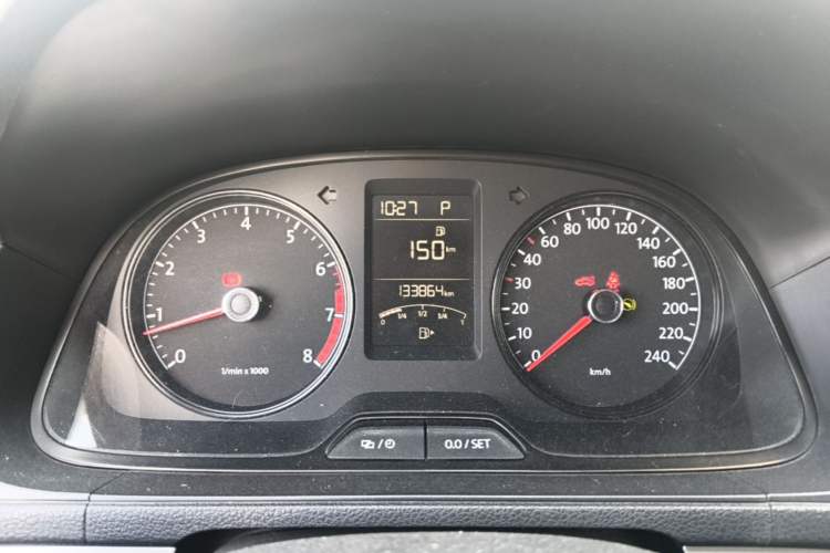 Used Volkswagen Lavida 2013 Revised Classic 1.6L Automatic Fashion Edition Instrument Cluster
