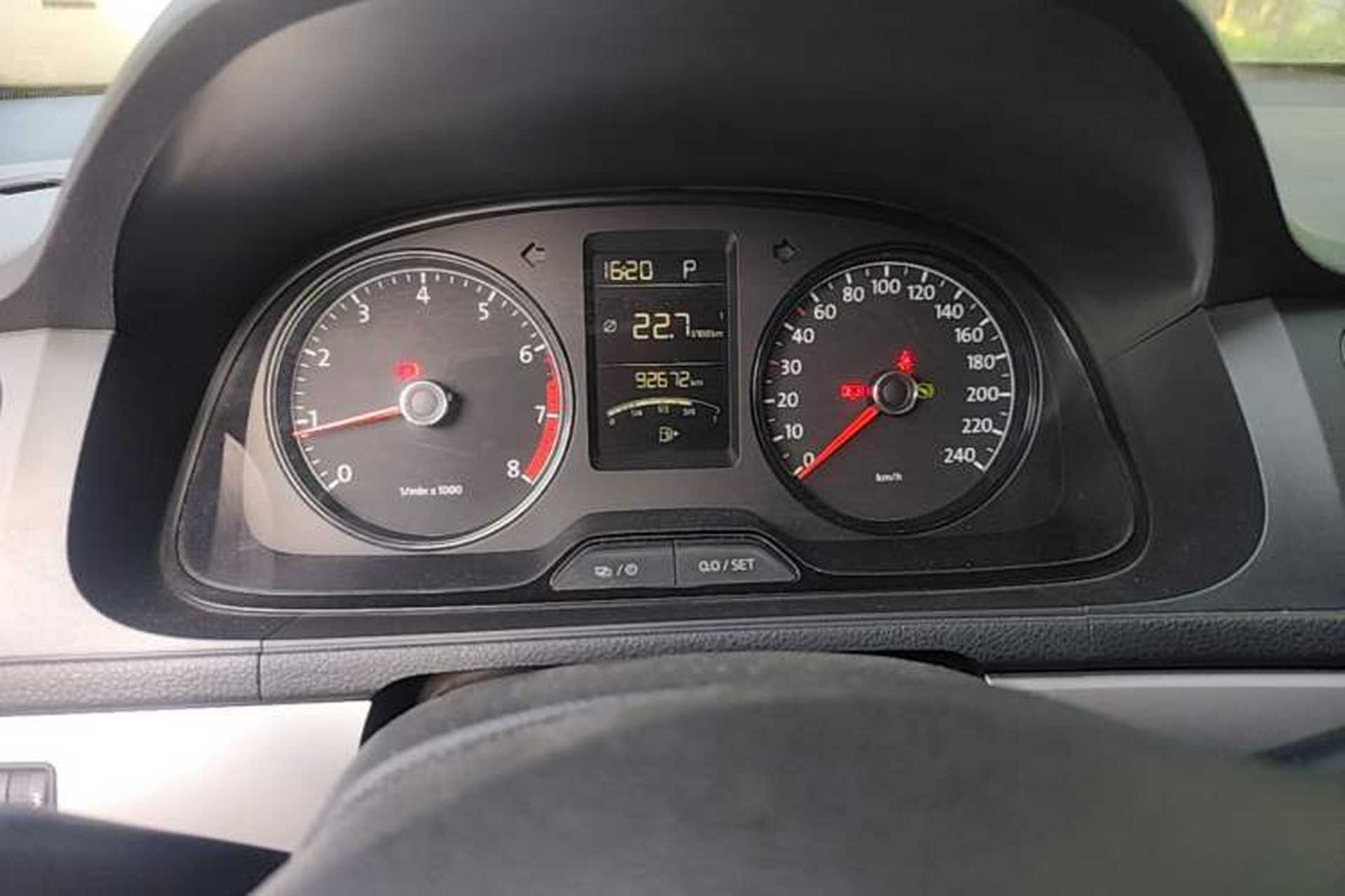 Used Volkswagen Lavida 2013 Revised Classic 1.6L Automatic Fashion Edition Instrument Cluster