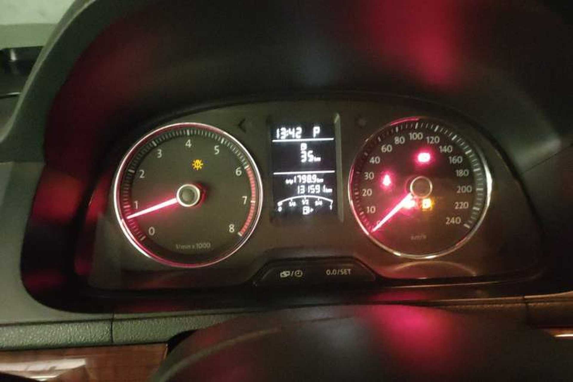 Used Volkswagen Lavida 2013 1.4TSI DSG Comfort Edition Instrument Cluster