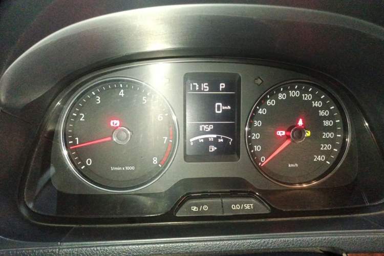 Used Volkswagen Lavida 2013 1.6L Automatic Comfort Edition Instrument Cluster