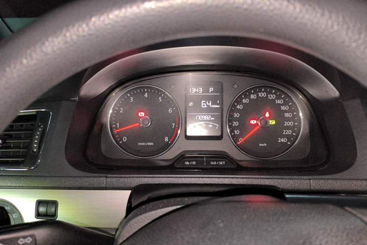 Used Volkswagen Lavida 2013 Revised Version 1.4 TSI DSG Comfort Edition Instrument Cluster