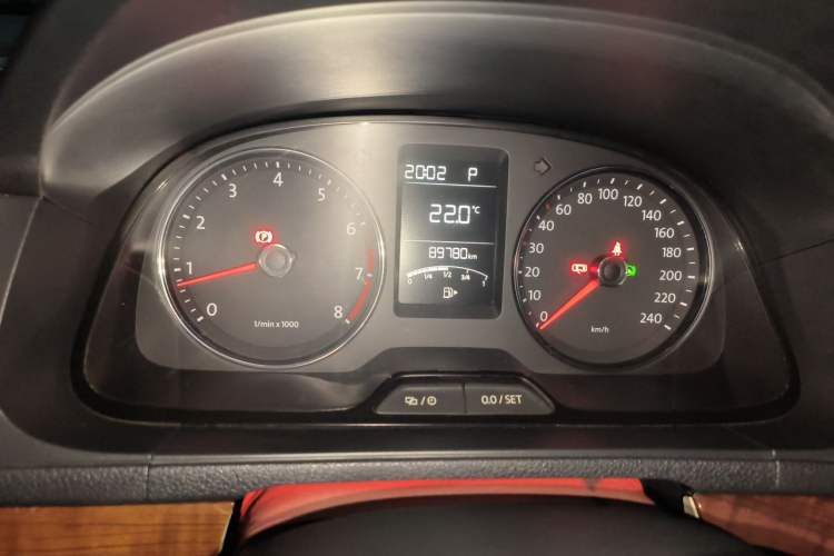 Used Volkswagen Lavida 2013 Revised Version 1.4 TSI DSG Comfort Edition Instrument Cluster