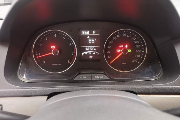 Used Volkswagen Lavida 2013 Restyled Classic 1.6L Automatic Comfort Edition Instrument Cluster