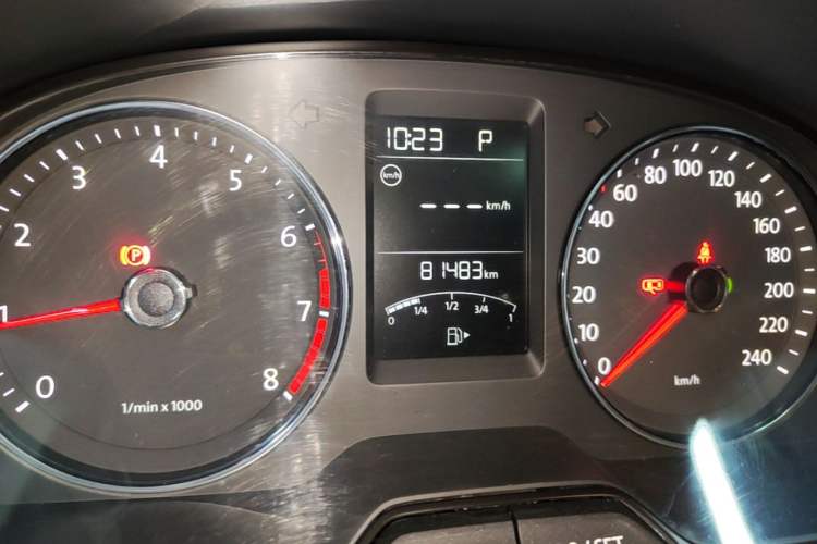 Used Volkswagen Lavida 2013 Restyled Classic 1.6L Automatic Comfort Edition Instrument Cluster