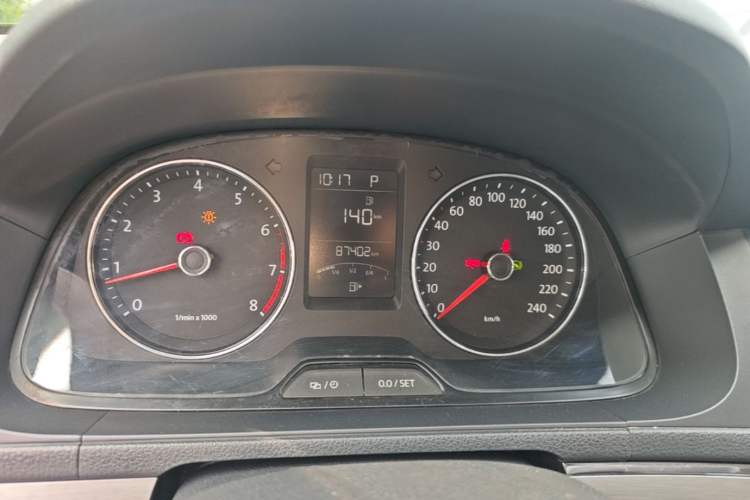 Used Volkswagen Lavida 2013 Revised Version 1.4 TSI DSG Comfort Edition Instrument Cluster