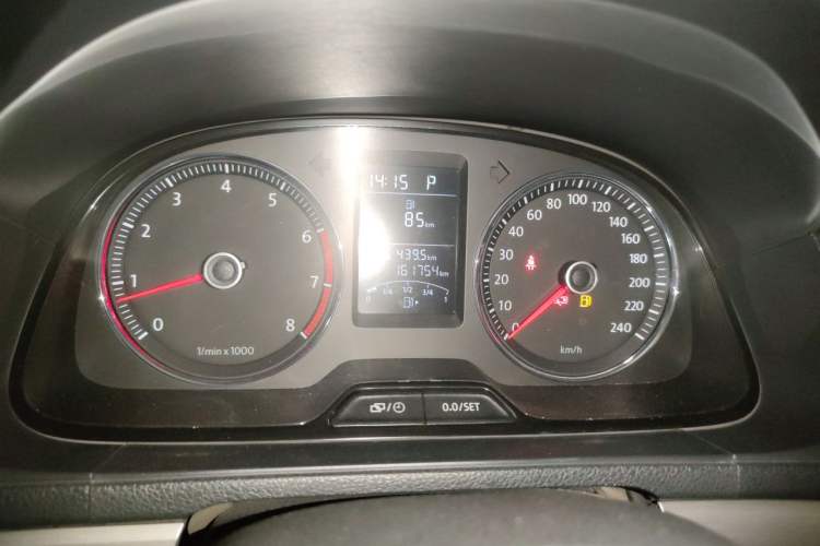 Used Volkswagen Lavida 2013 1.4TSI DSG Comfort Edition Instrument Cluster
