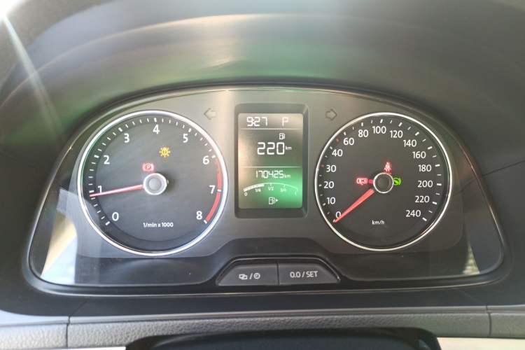 Used Volkswagen Lavida 2013 Restyled Classic 1.6L Automatic Comfort Edition Instrument Cluster