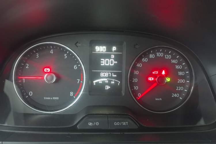 Used Volkswagen Lavida 2013 Revised Version 1.4 TSI DSG Comfort Edition Instrument Cluster