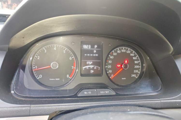 Used Volkswagen Lavida 2013 Revised Classic 1.6L Automatic Fashion Edition Instrument Cluster
