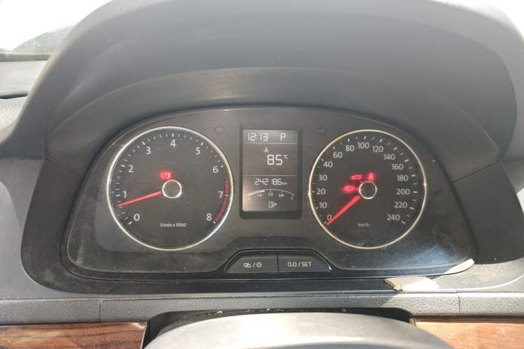 Used Volkswagen Lavida 2013 Restyled Classic 1.6L Automatic Comfort Edition Instrument Cluster