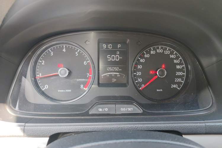 Used Volkswagen Lavida 2013 Revised Classic 1.6L Automatic Fashion Edition Instrument Cluster