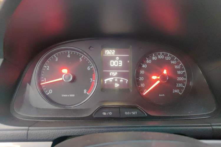 Used Volkswagen Lavida 2013 Revised Classic 1.6L Manual Fashion Edition Instrument Cluster