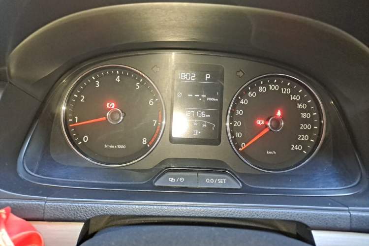 Used Volkswagen Lavida 2013 Revised Version 1.4 TSI DSG Comfort Edition Instrument Cluster