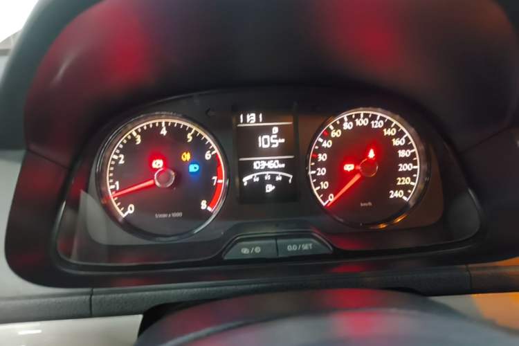 Used Volkswagen Lavida 2013 Revised Classic 1.6L Manual Fashion Edition Instrument Cluster