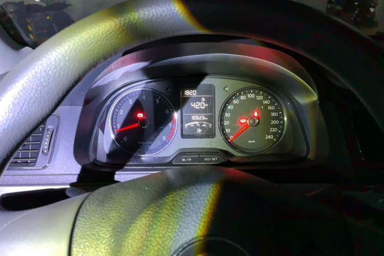 Used Volkswagen Lavida 2013 Restyled Classic 1.6L Manual Comfort Edition Instrument Cluster