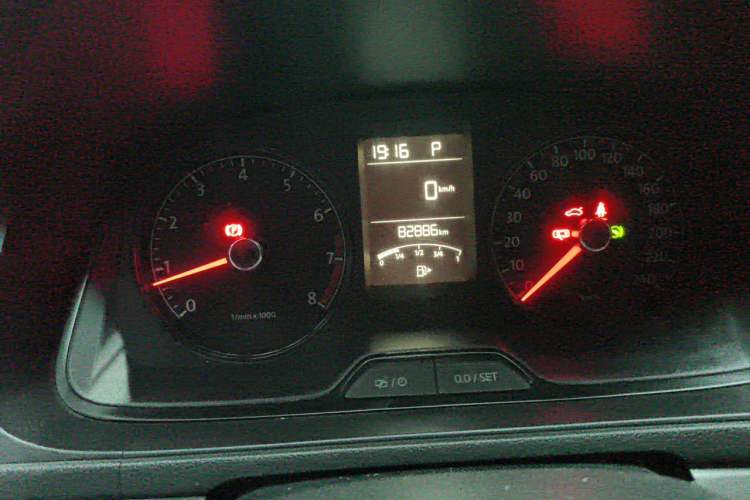 Used Volkswagen Lavida 2013 Revised Classic 1.6L Automatic Fashion Edition Instrument Cluster