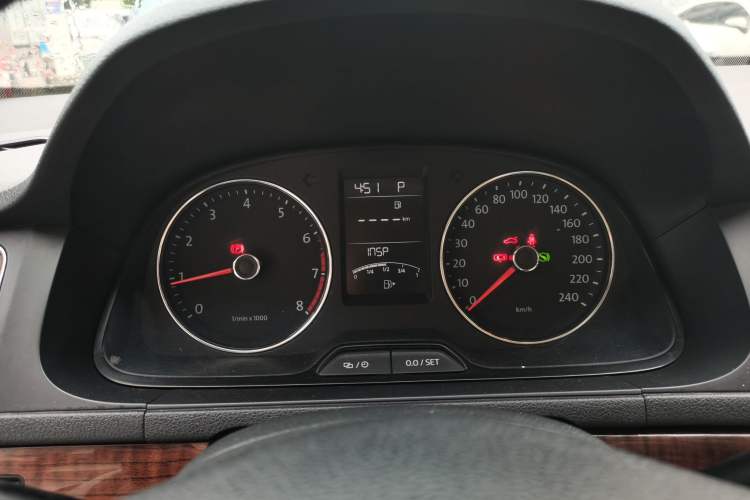 Used Volkswagen Lavida 2013 Restyled Classic 1.6L Automatic Comfort Edition Instrument Cluster