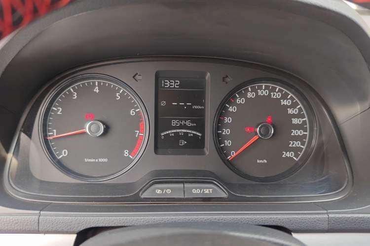 Used Volkswagen Lavida 2013 Revised Classic 1.6L Manual Fashion Edition Instrument Cluster