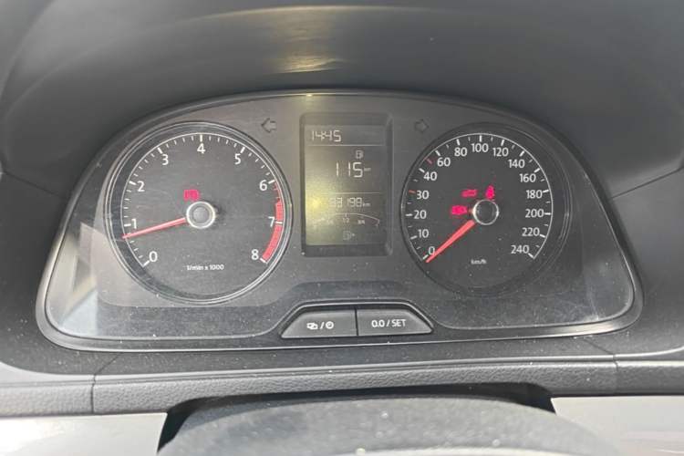 Used Volkswagen Lavida 2013 Revised Classic 1.6L Manual Fashion Edition Instrument Cluster