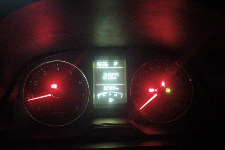 Used Volkswagen Lavida 2013 Restyled Classic 1.6L Automatic Comfort Edition Instrument Cluster