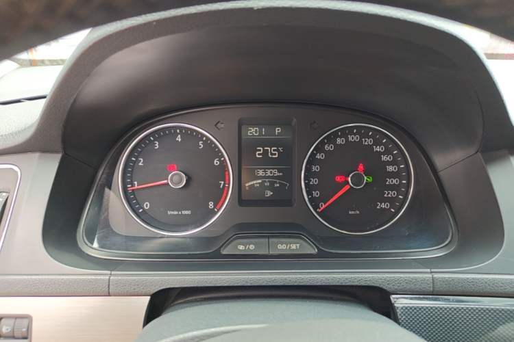 Used Volkswagen Lavida 2013 Restyled Classic 1.6L Automatic Comfort Edition Instrument Cluster