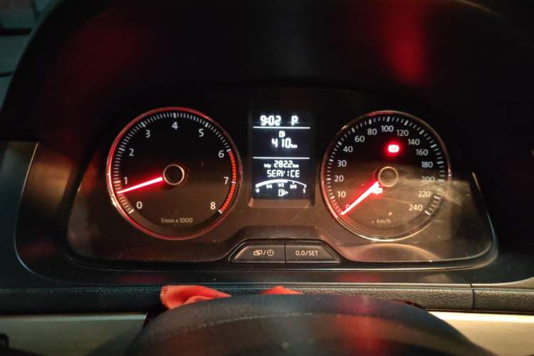 Used Volkswagen Lavida 2013 1.4TSI DSG Comfort Edition Instrument Cluster