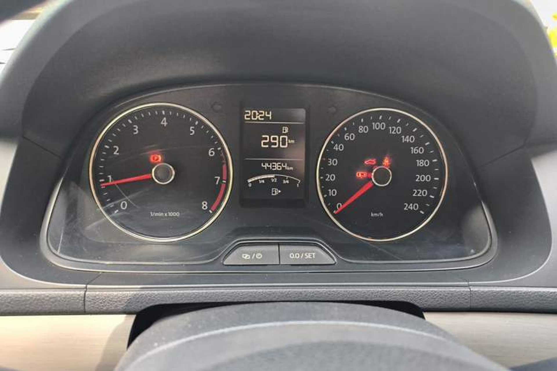 Used Volkswagen Lavida 2013 Restyled Classic 1.6L Manual Comfort Edition Instrument Cluster