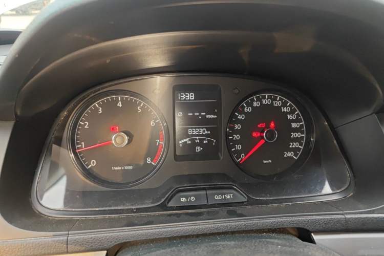Used Volkswagen Lavida 2013 Revised Classic 1.6L Manual Fashion Edition Instrument Cluster