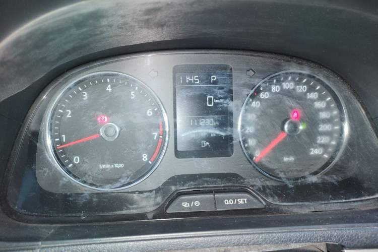 Used Volkswagen Lavida 2013 1.6L Automatic Comfort Edition Instrument Cluster