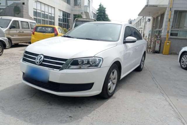 Ojetý Volkswagen Lavida 2013 Revised Classic 1.6L Automatic Fashion Edition