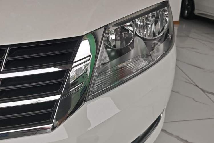 Used Volkswagen Lavida 2013 Restyled Classic 1.6L Automatic Comfort Edition Left Front Headlight
