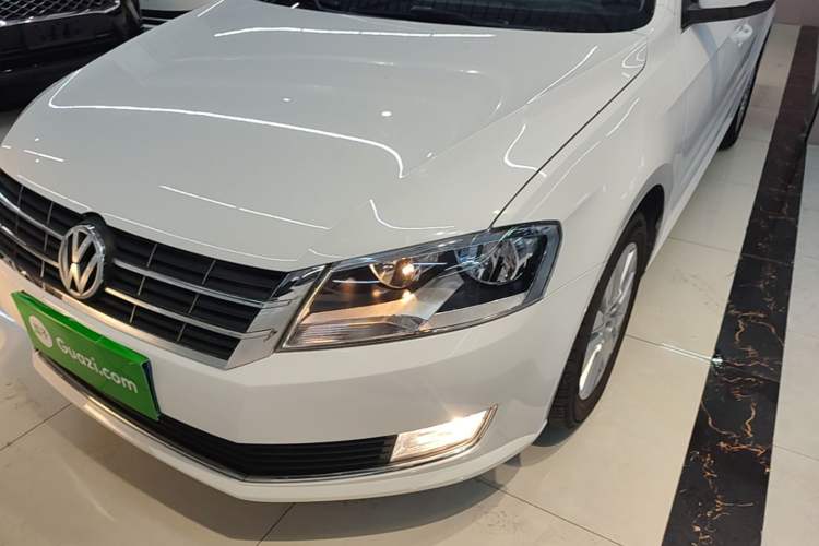 Used Volkswagen Lavida 2013 Revised Version 1.4 TSI DSG Comfort Edition Left Front Headlight