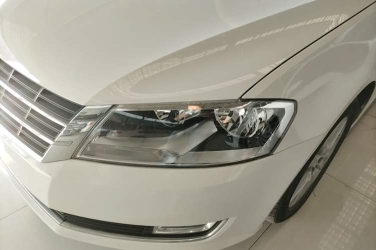 Used Volkswagen Lavida 2013 Restyled Classic 1.6L Automatic Comfort Edition Left Front Headlight
