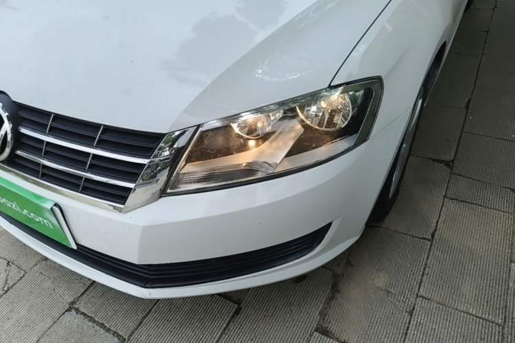 Used Volkswagen Lavida 2013 Revised Classic 1.6L Automatic Fashion Edition Left Front Headlight