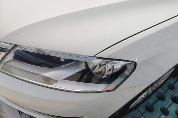 Used Volkswagen Lavida 2013 Restyled Classic 1.6L Automatic Comfort Edition Left Front Headlight