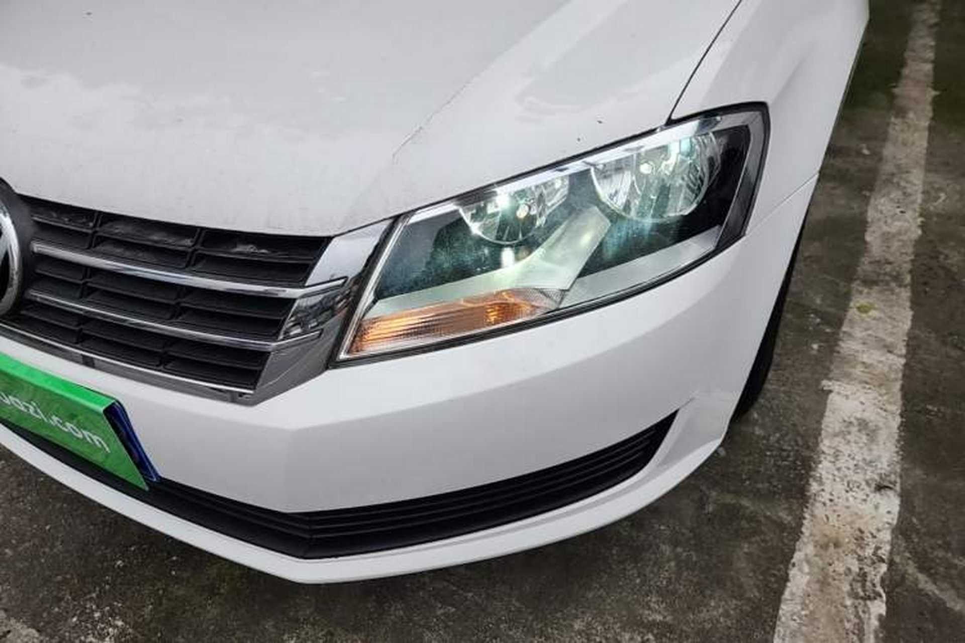 Used Volkswagen Lavida 2013 Revised Classic 1.6L Manual Fashion Edition Left Front Headlight