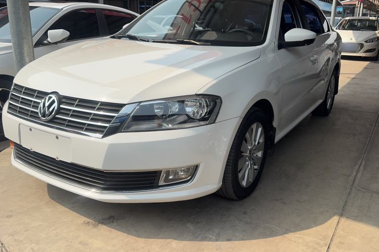 Used Volkswagen Lavida 2013 Restyled Classic 1.6L Automatic Comfort Edition Left Front Headlight