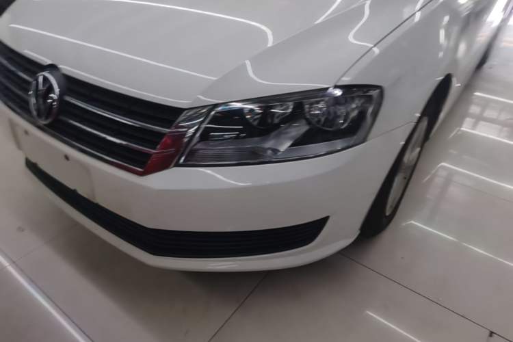 Used Volkswagen Lavida 2013 Revised Classic 1.6L Manual Fashion Edition Left Front Headlight