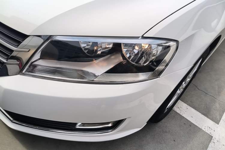 Used Volkswagen Lavida 2013 Restyled Classic 1.6L Automatic Comfort Edition Left Front Headlight