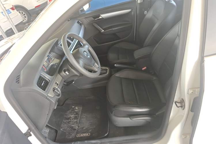 Used Volkswagen Lavida 2013 Restyled Classic 1.6L Automatic Comfort Edition Left Front Seat