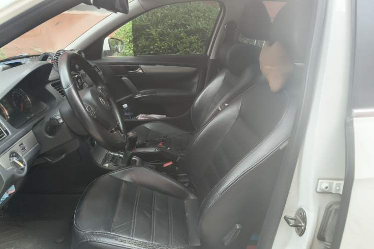 Used Volkswagen Lavida 2013 1.4 TSI Manual Luxury Edition Left Front Seat