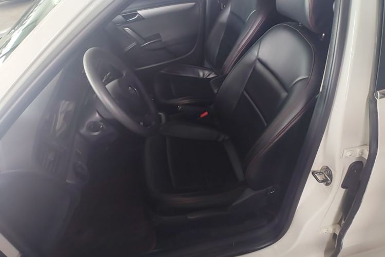Used Volkswagen Lavida 2013 Revised Classic 1.6L Manual Fashion Edition Left Front Seat
