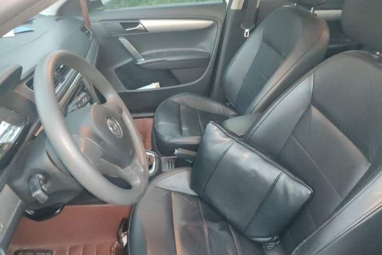 Used Volkswagen Lavida 2013 1.6L Automatic Comfort Edition Left Front Seat