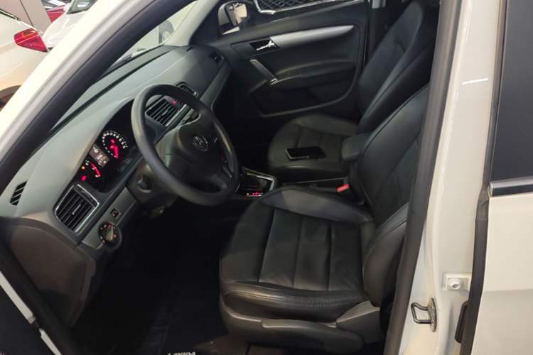 Used Volkswagen Lavida 2013 Revised Version 1.4 TSI DSG Comfort Edition Left Front Seat