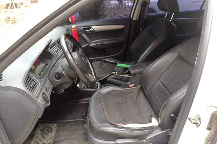 Used Volkswagen Lavida 2013 1.4TSI Manual Comfort Edition Left Front Seat
