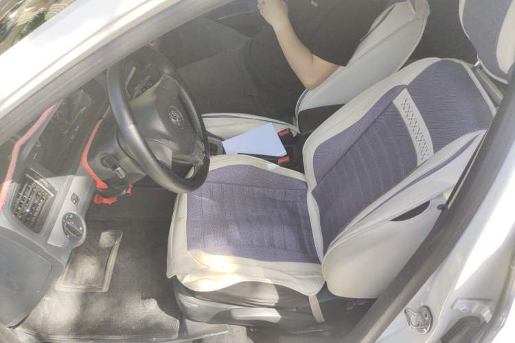 Used Volkswagen Lavida 2013 1.6L Automatic Fashion Edition Left Front Seat