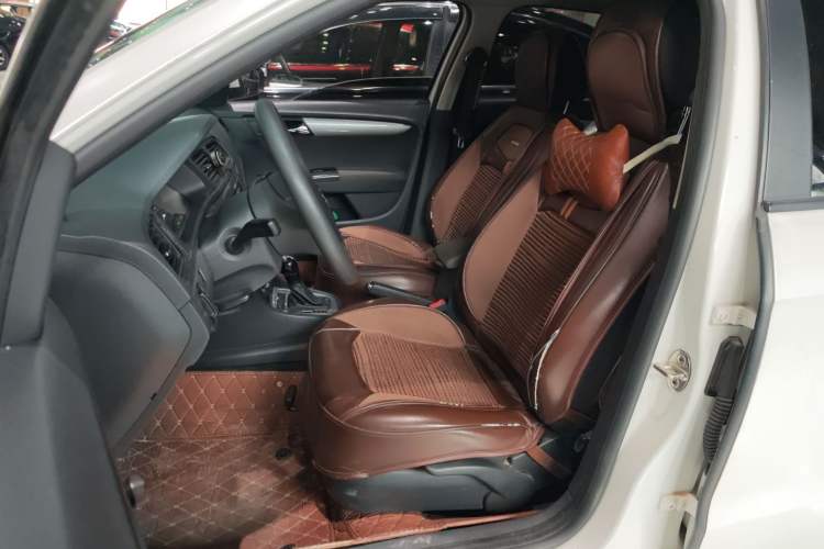 Used Volkswagen Lavida 2013 Revised Classic 1.6L Automatic Fashion Edition Left Front Seat