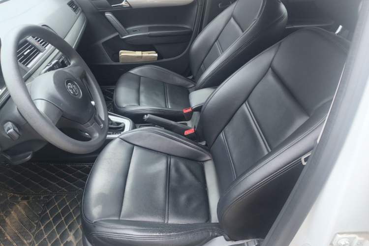 Used Volkswagen Lavida 2013 Revised Classic 1.6L Automatic Fashion Edition Left Front Seat