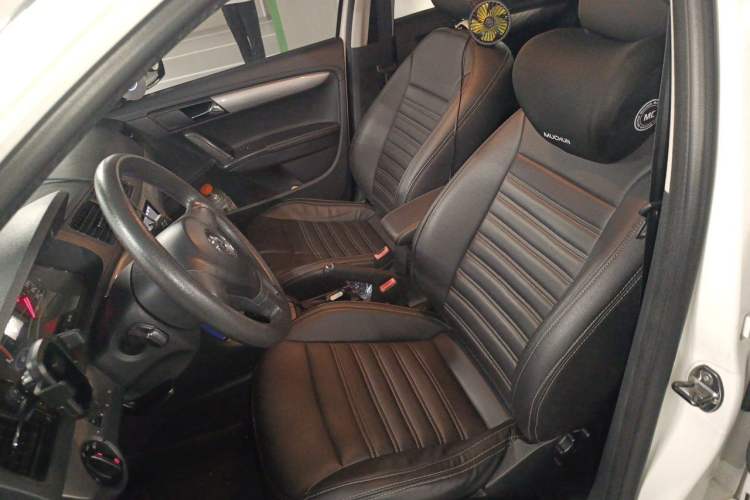 Used Volkswagen Lavida 2013 Revised Classic 1.6L Manual Fashion Edition Left Front Seat