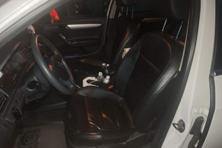 Used Volkswagen Lavida 2013 1.6L Automatic Comfort Edition Left Front Seat